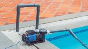 6 Best Pool Leaf Vacuums to Leave Your Pool Debris-Free In No Time: Hayward W3500 Aquabug