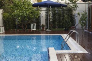 Types of pool vacuums and which one is best for you